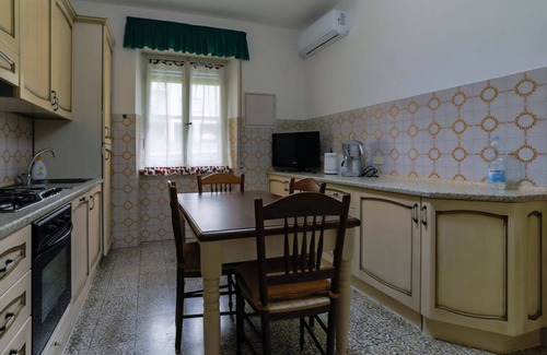 Sasso d'Ombrone House | Spacious apartment with beautiful views of the Ombrone River and Mount Amiata