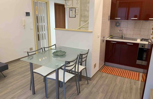 Pietra Ligure Apartment | Spacious apartment with sea view, pool, parking space