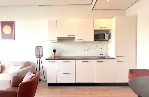 Maasbommel Apartment | Spacious apartment by the water in Maasbommel