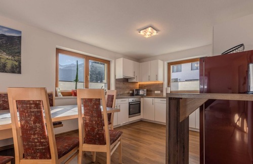 Umhausen Apartment | Spacious apartment for up to 9 people with garden