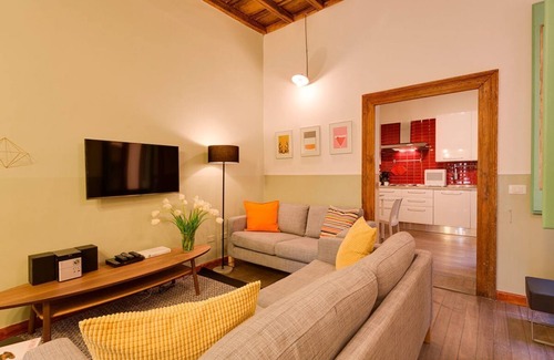 Rione VII Regola Apartment | Spacious apartment in Central Rome