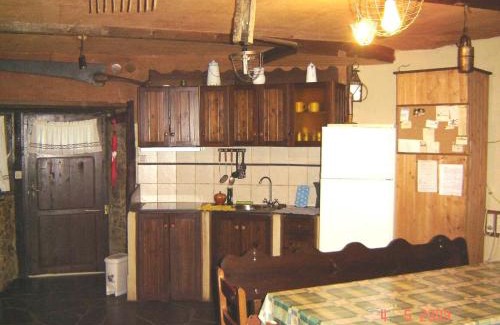 Odollo Apartment | Spacious Apartment in Odollo, Mountain View, 150 sqm, Fireplace