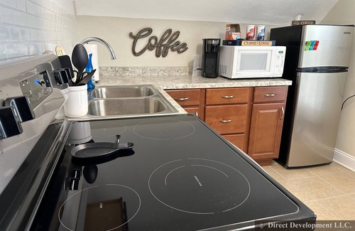 Newton Falls Condo | Spacious apartment in the heart of Newton Falls Ohio