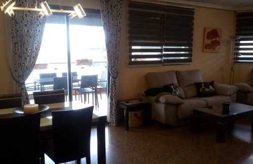 Paterna Apartment | Spacious apartment with pool. Very close to Valencia. (4,5Km)