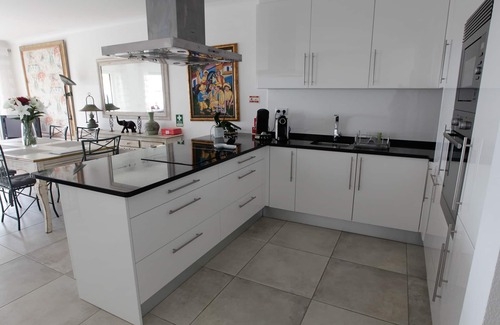 Ameijeira Apartment | Spacious apartment with fantastic 180 ° sea view