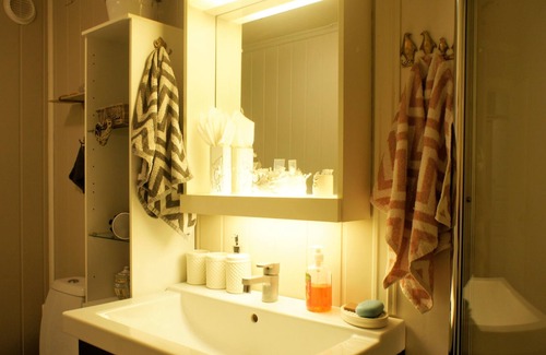 Forde Bed & Breakfast | Spacious Apt with Fjord view.