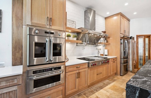 Midtown House | Spacious Atlanta Mansion. 6-bed 5 Bath home with pool & sauna. near Piedmont