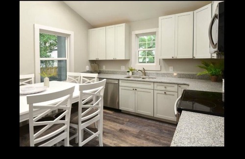 Tranquil Harbour House | Spacious & Beautiful 7BR/4BA Home- Pool and Fire Pit-Sleeps 18