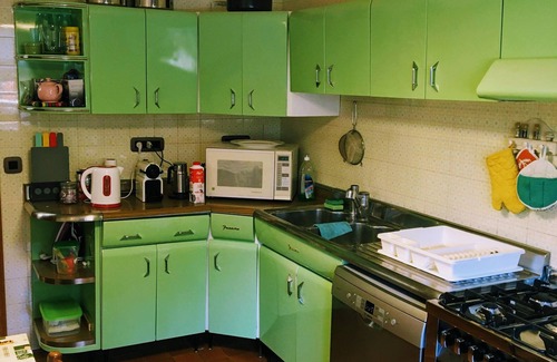 Sauze d'Oulx Apartment | Spacious Comfortable 4 bed 2 Bath Apartment - Mountain Views & Close to Centre