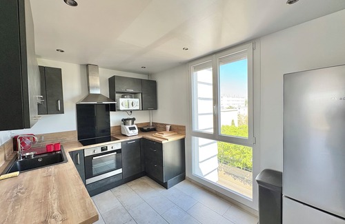 Lemasson Apartment | Spacious, comfortable family apartment near the city center