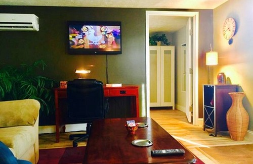 Waverly House | Spacious, Comfortable And Private 3 Bedroom