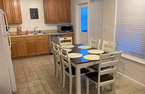 Gulf Shores Resort | Spacious condo on the beach in Gulf Shores, AL!