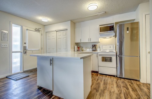 Harvie Heights Cabin | Spacious condo unit Getaway to the Rocky
