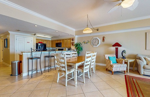 Orange Beach Condo | Spacious condo with Gulf-front views & access to pools/hot tub/gym