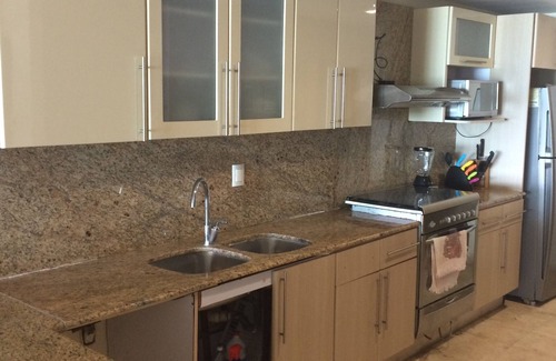 Diamante Condo | Spacious condo with Spectacular Ocean View, Beach access and Pool, sleeps 10