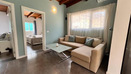 San Bartolome de Tirajana Apartment | Spacious Country House Near Fataga