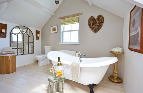 Trelash Cottage | Spacious, detached, Cottage in Cornwall. Just for Couples