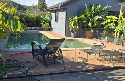 Woy Woy House | Spacious Dog-Friendly Home with Pool in Woy Woy – Perfect for Families!