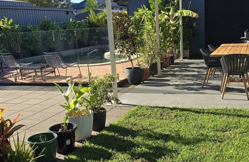 Woy Woy House | Spacious Dog-Friendly Home with Pool in Woy Woy – Perfect for Families!