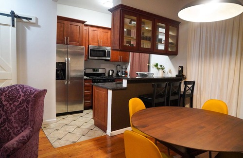 Crown Heights House | Spacious Duplex in Townhouse