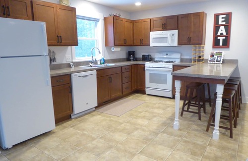 Grand Haven House | Spacious & exceptionally clean family friendly home with Pickleball court