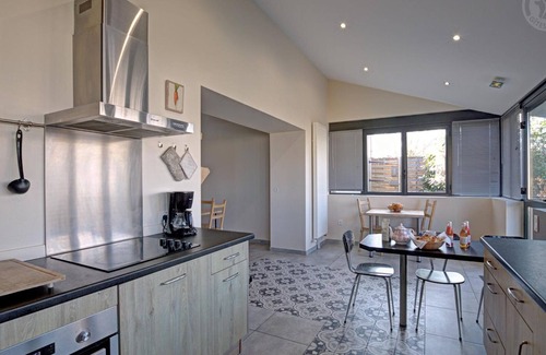 Chazelles-sur-Lyon Cottage | Spacious Family Cottage with Garden, Terrace, and Modern Amenities in Chazelles-sur-Lyon