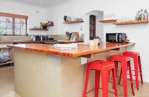 Constantia House | Spacious Family Home with Pool AND Fireplace