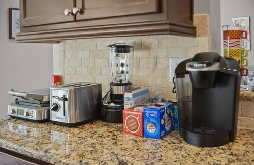 Maxwell Apartment | Spacious Family Memory Maker w/Water Views, + 2 Miles to Marina
