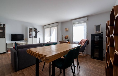 Clichy Apartment | Spacious Flat Near JO Facilities