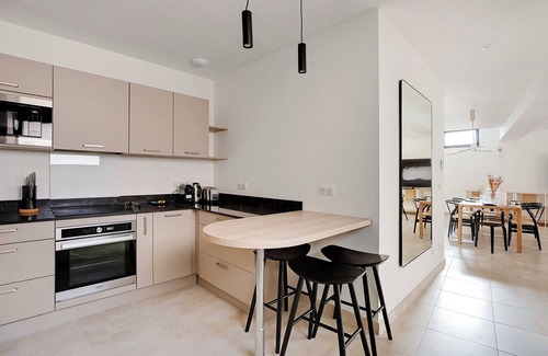 Republique–Point-du-Jour Apartment | Spacious house 4BDR/7P - Boulogne Billancourt