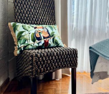 Braddon Apartment | Spacious garden apartment