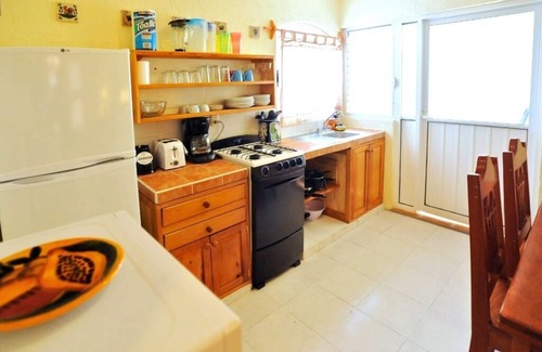 Puerto Morelos House | Spacious ground floor apartment 1 blk to beach, 4 blks to the square