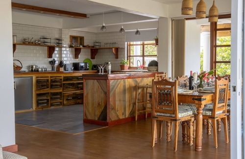 Canaries Villa | Spacious hideaway with ocean views and fine eatery