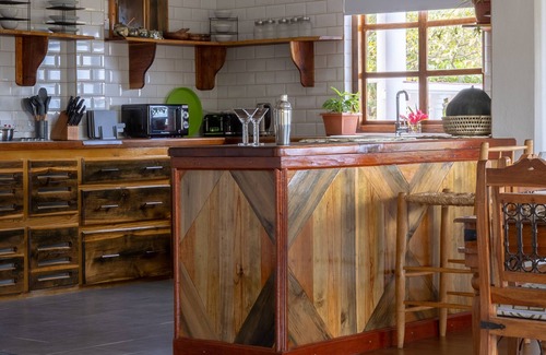 Canaries Villa | Spacious hideaway with ocean views and fine eatery