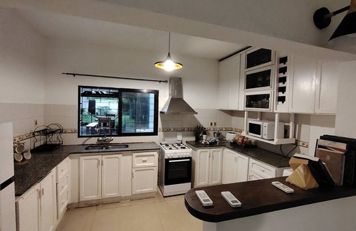 Lomas de Solymar House | Spacious house with garden, steps from the beach and Montevideo.