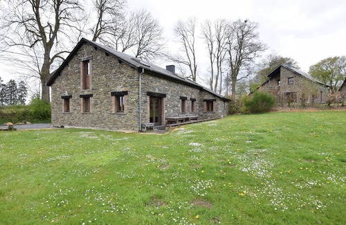 Nadrin House | Spacious Holiday Home in Houffalize with Barbecue
