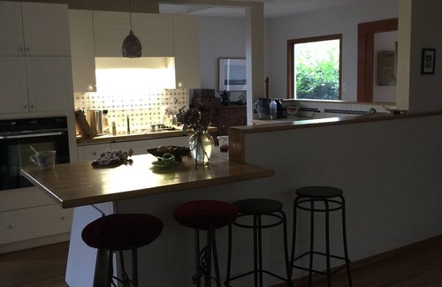 West Vancouver House | SPACIOUS home 3 bd * Reviews 5 min to BEACHES MTNS GOLF 20 min CITY has it all!n