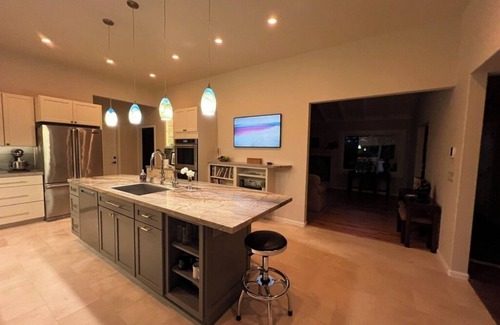 Del Monte Forest House | Spacious Home in the Forest