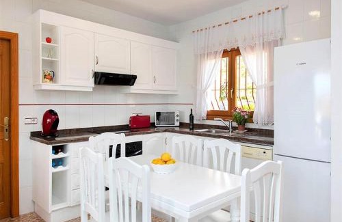 Teulada House | Spacious Home in Teulada, cleaning included