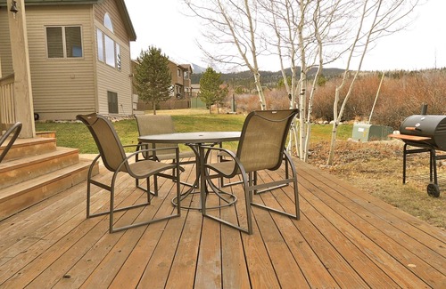 Willowbrook Meadows House | Spacious Home, Sensational Views