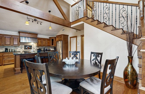 Bacliff House | Spacious home with full kitchen, patio, private pool and game room, pool table