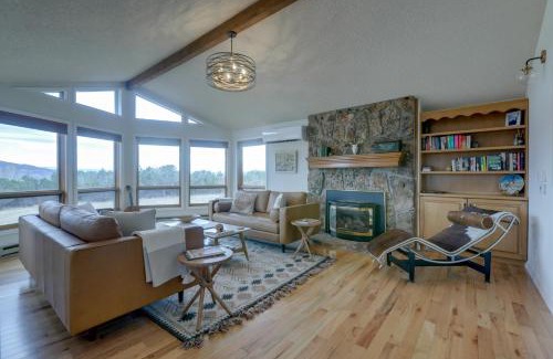 Hotchkiss House | Spacious Hotchkiss Home with Stunning Mountain Views