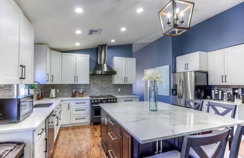 Linda Vista Ridge House | Spacious House w/Refreshing Private POOL, close to GOLF, Shopping & Restaurants