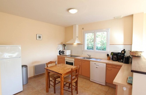 La Feuillie Cottage | Spacious House with Garden Near Mont St Michel & Cotentin, Close to Coast, Wi-Fi, Pet-Friendly