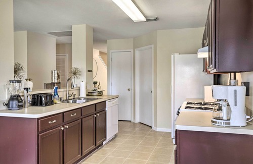 Clodine House | Spacious Houston Home ~ 22 Mi to Downtown!