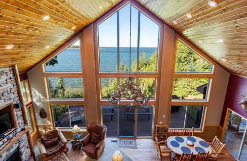 Walker House | Spacious Leech Lake Home on 2 Private Acres, 200' of lake shore 15 Minutes to Walker with boat lift, dock, swimming, fire pit