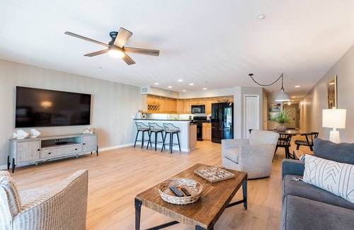 Indian Rocks Beach Condo | Spacious, Luxury, Beach Condo with Pool & Spa