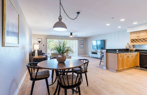 Indian Rocks Beach Condo | Spacious, Luxury, Beach Condo with Pool & Spa