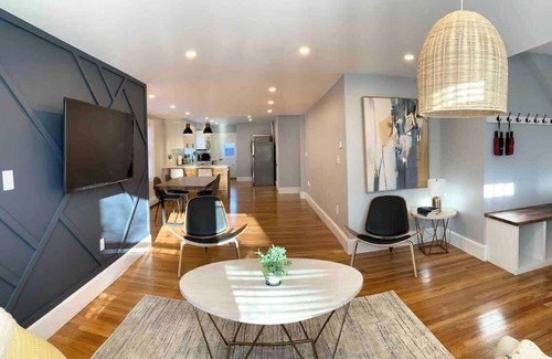 Arlington Condo | Spacious Luxury 3 BR, Spotless, W/D, Parking