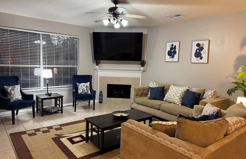 Louetta House | Spacious Mid Term Family Home In SPRING with Heated pool & Hot Tub.